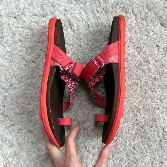 Merrell Women's AROUND TOWN SUNVUE Hot Coral Thong Sandals Size 8 - Picture 3 of 11